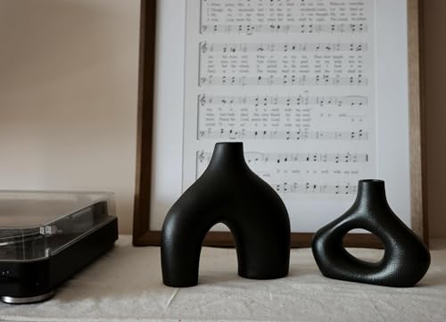 Carrot's Den Donut Vase, Set of 2 - Minimalist Nordic, White Ceramic Hollow Donut Vase Decor | Table Centerpiece, Olive Plant, Wedding, Living Room, Bookshelf, Office, Modern Home, Entryway, Console - color: Black