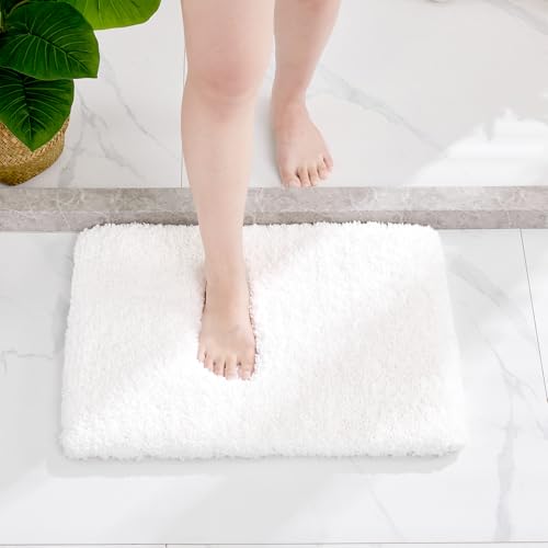 Disolla White Bathroom Rug 17x24 - Non-Slip Plush Small Bath Mat, Highly Absorbent & Ultra Soft Fluffy Floor Mat, Machine Washable for Shower and Tub - color: White, size: 1'5" x 2' (17''x24'' Mini Bathroom Rug)