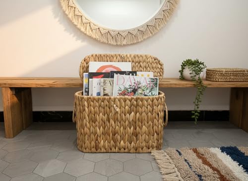 Coeusy Toilet Paper Basket with Lid,Wicker Basket for Bathroom Organizers and Storage,Holds Up to 6 Mega Rolls, Decorative Hand-Woven Rattan Bathroom Decor Accessories,Natural Water Hyacinth - color: Natural Hyacinth