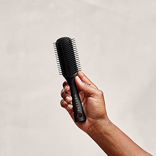 PATTERN Beauty by Tracee Ellis Ross Mini Shower Brush - Style & Detangle Curly & Coily Hair 3a-4c - size: Mini