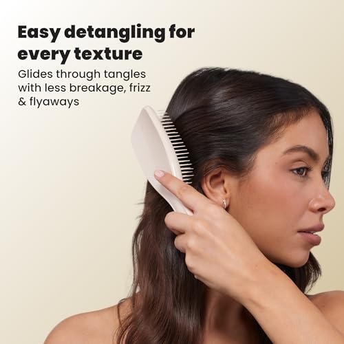 Tangle Teezer Ultimate Detangler Brush, Straight to Wavy, Cappuccino | Patented two-tier, regular-flex teeth reduce breakage & split ends on wet or dry hair; Shower-friendly hairbrush for all ages - color: Cappuccino