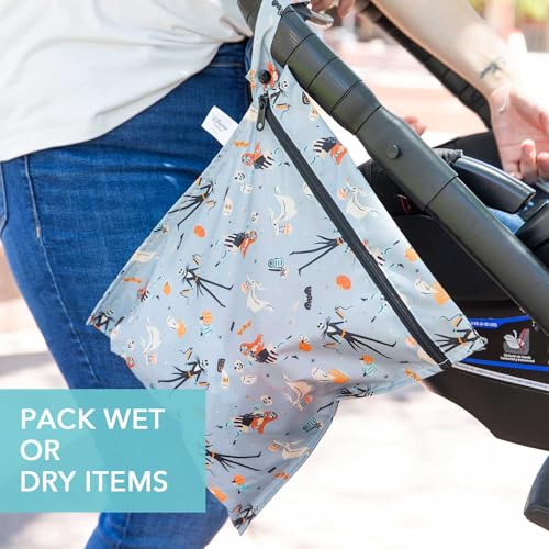 Bumkins Disney Waterproof Wet Bag for Baby, Travel, Swim Suit, Cloth Diapers, Pump Parts, Pool, Beach, Gym Clothes, Toiletry, Hook to Stroller, Daycare, Zip Reusable Wetdry, Nightmare Before Christmas - color: C4 Nightmare Before Christmas, style: Wet Bag