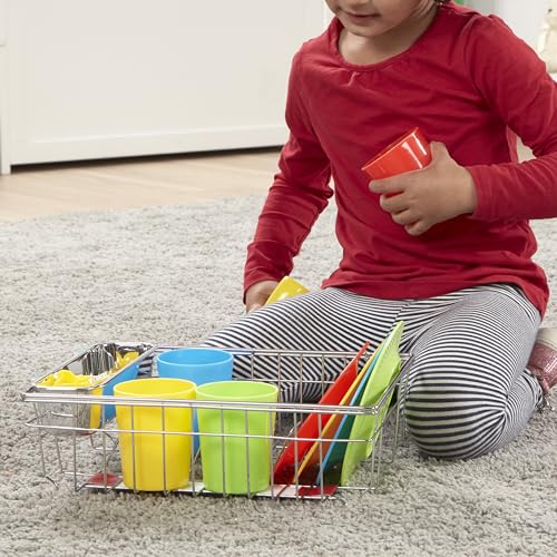 Melissa & Doug Wash and Dry Dish Set - 24 Pieces Kids Play Dishes, Play Kitchen Accessories, Toy Dishes for Kids Kitchen Ages 3+