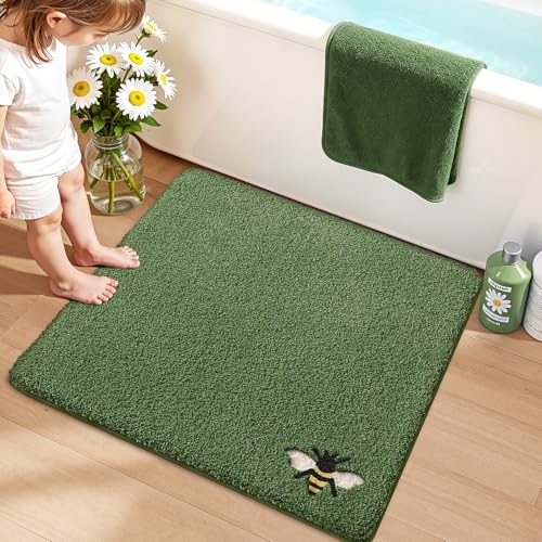 LUMI Green Bathroom Rugs, Cute Bee Mats, Absorbent Soft Square Bath Mat Non-Slip, Machine Washable Quick Dry Luxury Rug for Floor, Shower, Kids Room, Bathtub, Home Decor, 26"x26" - color: A-green Bee, size: 26"x26"(Square)