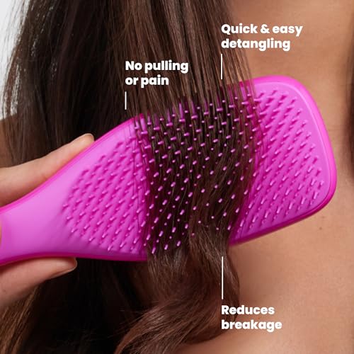 Tangle Teezer Ultimate Detangler Brush, Straight to Wavy, Runway Pink | Patented two-tier, regular-flex teeth reduce breakage & split ends on wet or dry hair; Shower-friendly hairbrush for all ages - color: Runway Pink
