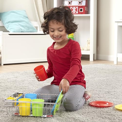 Melissa & Doug Wash and Dry Dish Set - 24 Pieces Kids Play Dishes, Play Kitchen Accessories, Toy Dishes for Kids Kitchen Ages 3+